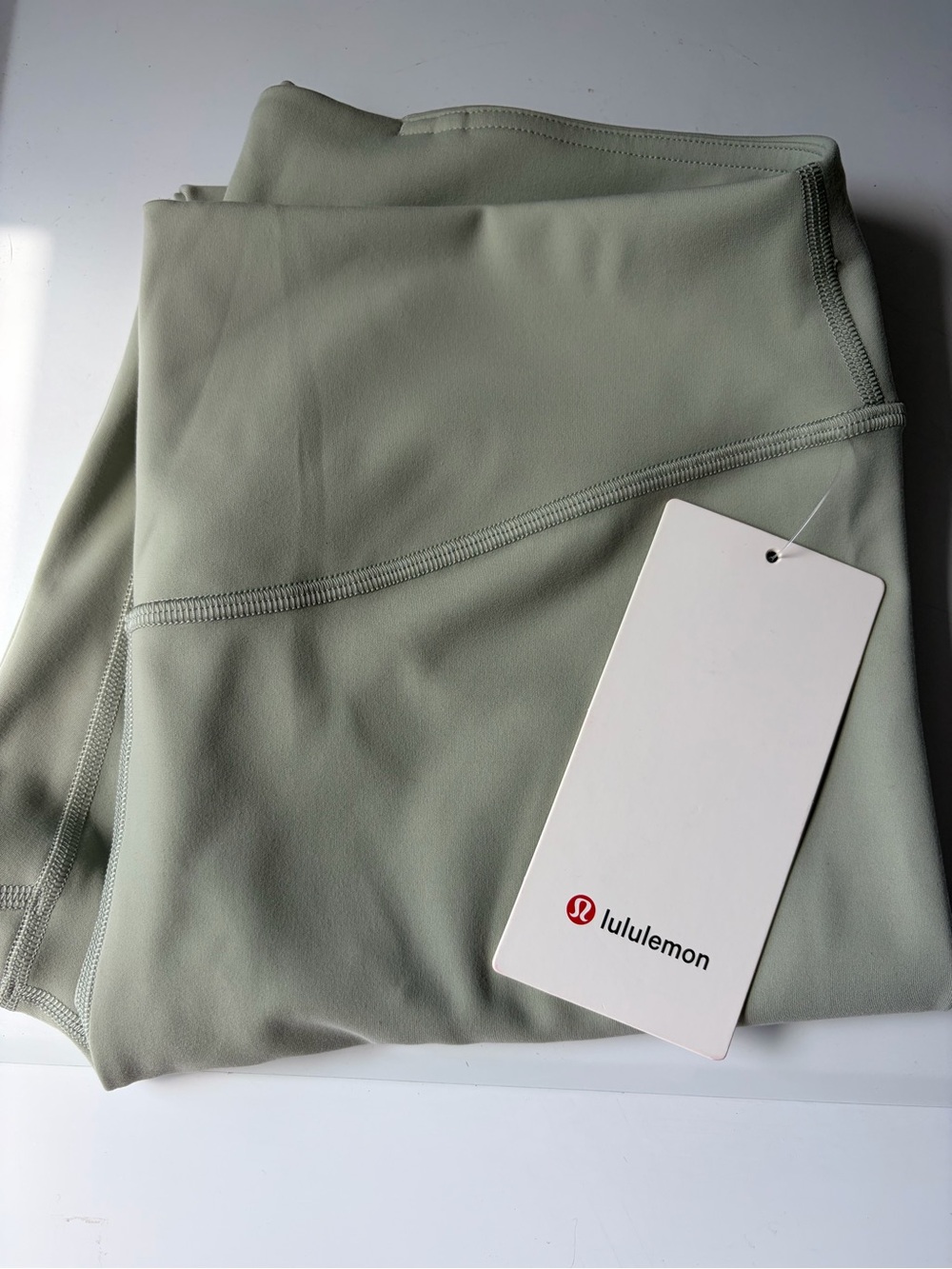 Lululemon Women’s Sage Green Active leggings